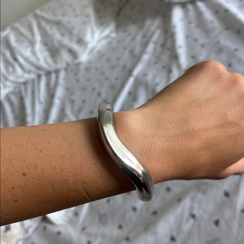 Silver Tone Wavy Hinge Bangle